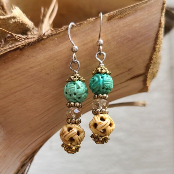 Zoisite Matrix with bits of Pinkish Ruby Drop - Picture 4 of 8